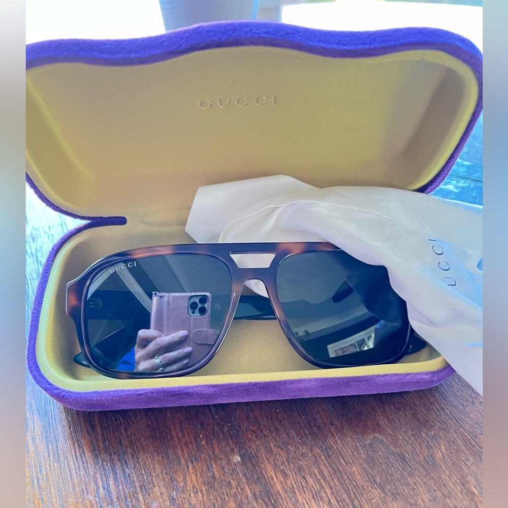 Gucci Navigator Sunglasses-Brand new with tags